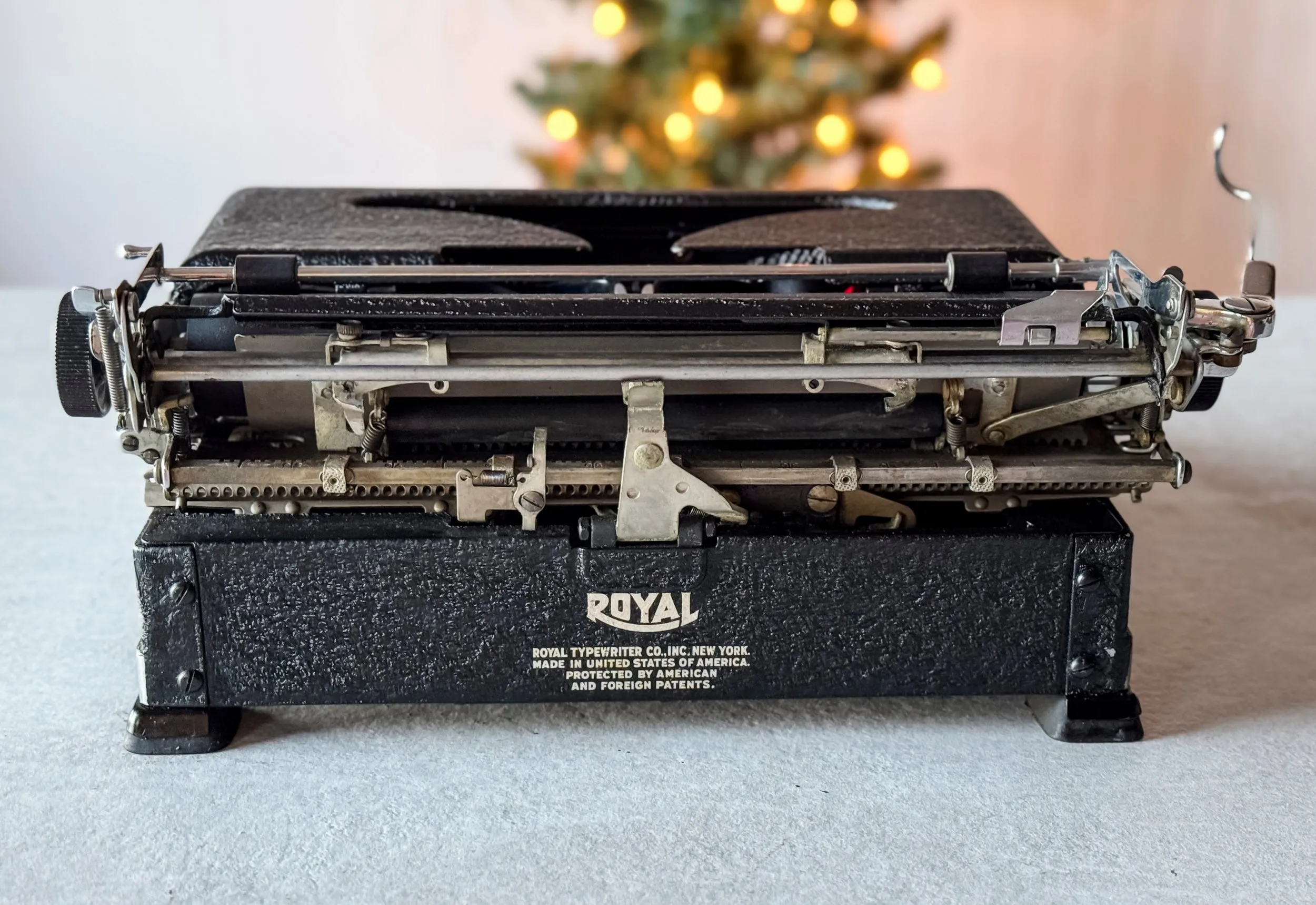 1937 Royal Deluxe, Matte Crinkle