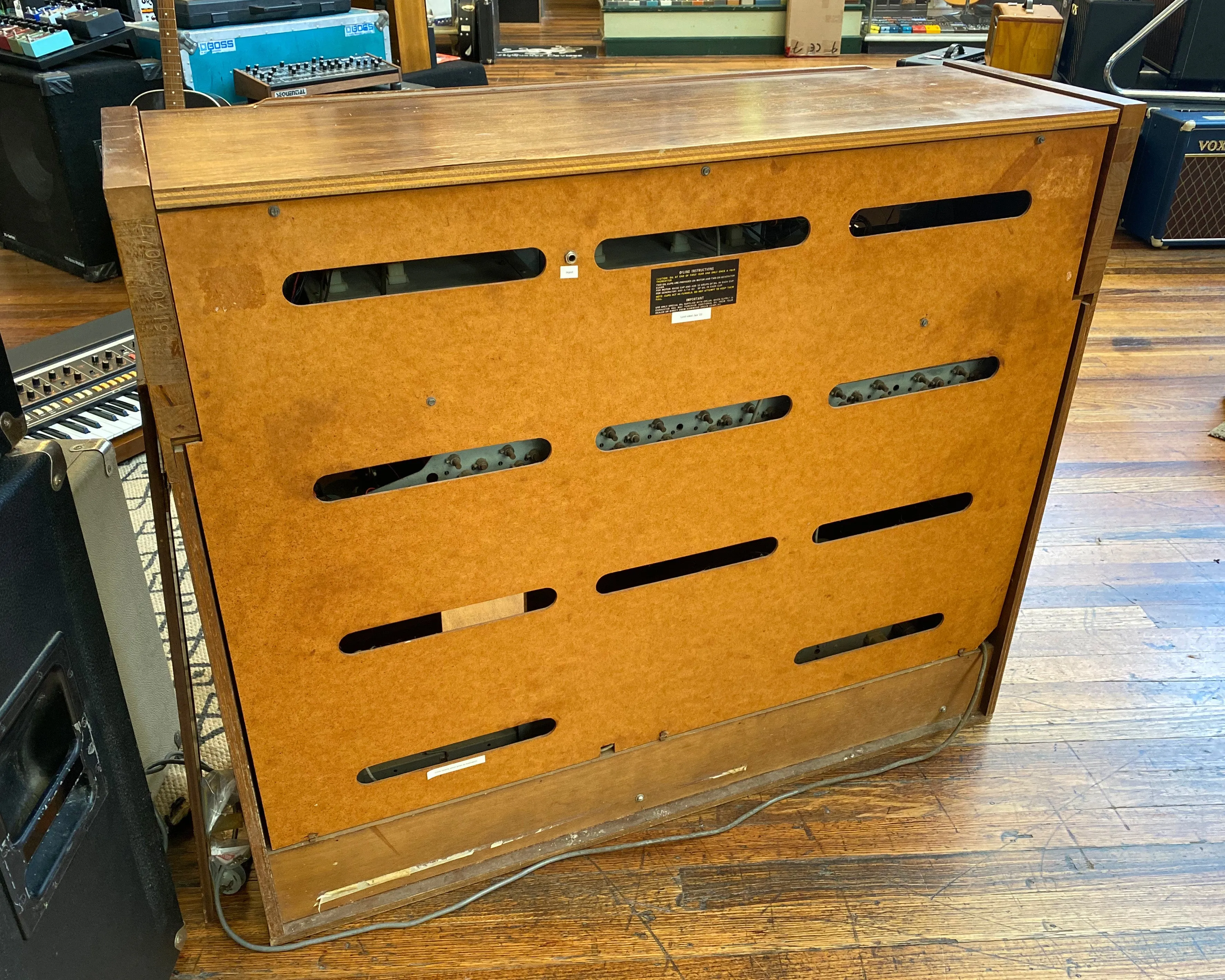 '63 Hammond L-112 Spinnet