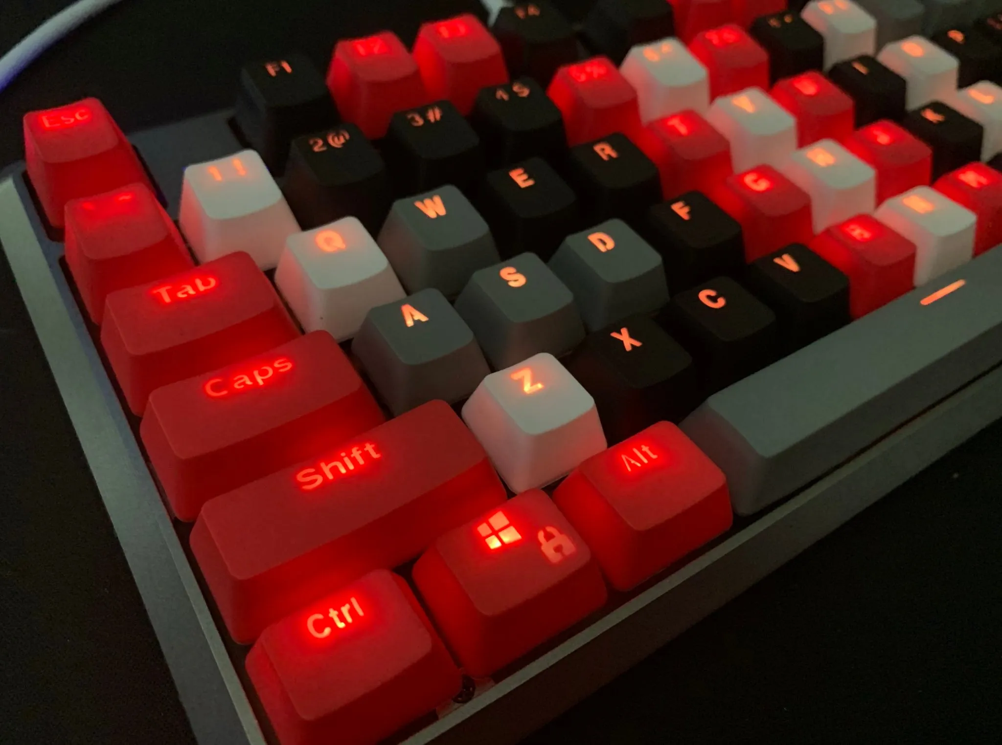 AK - Blood Demon Keycap Set