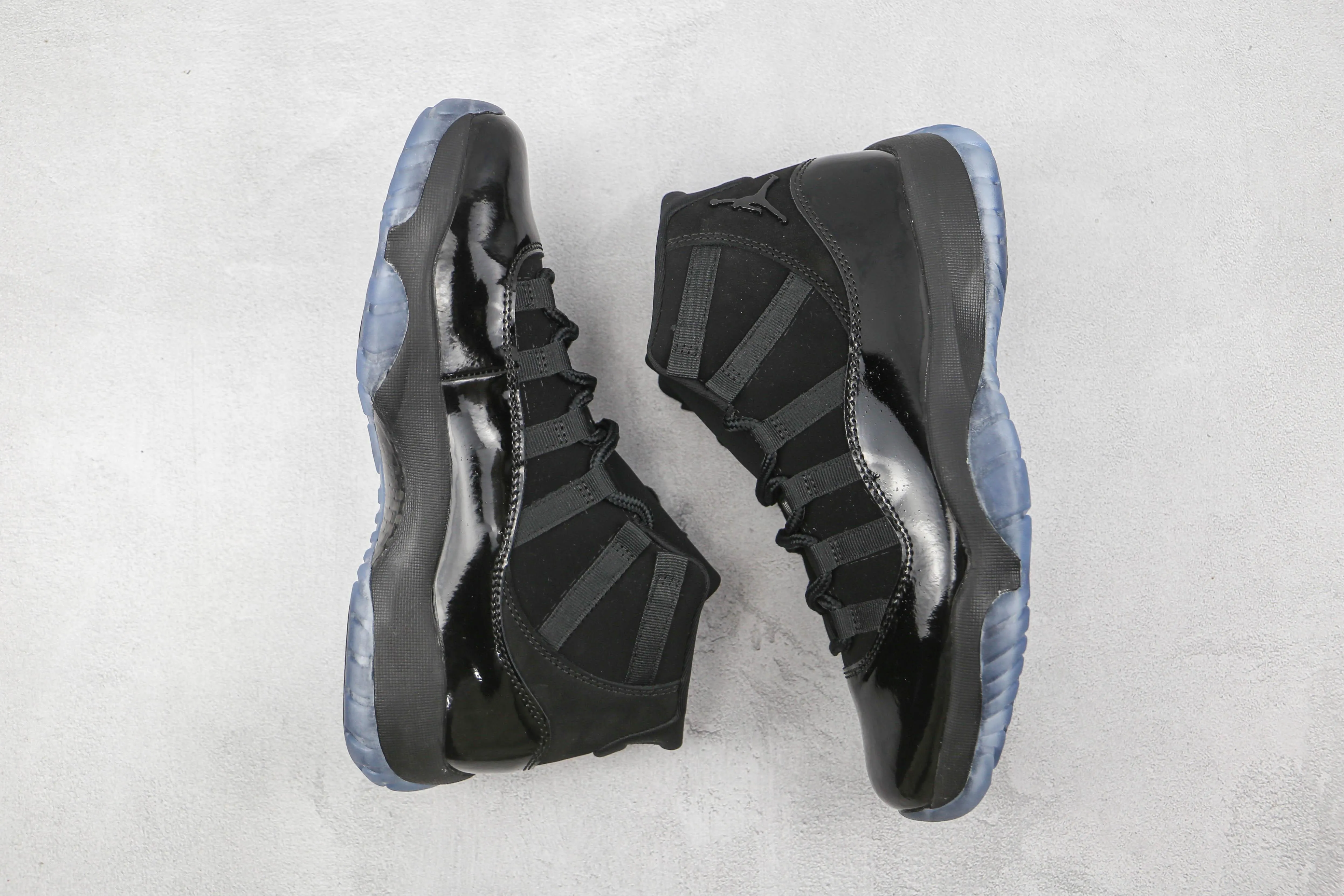 Custom Air Jordan 11 Cap and Gown AJ11