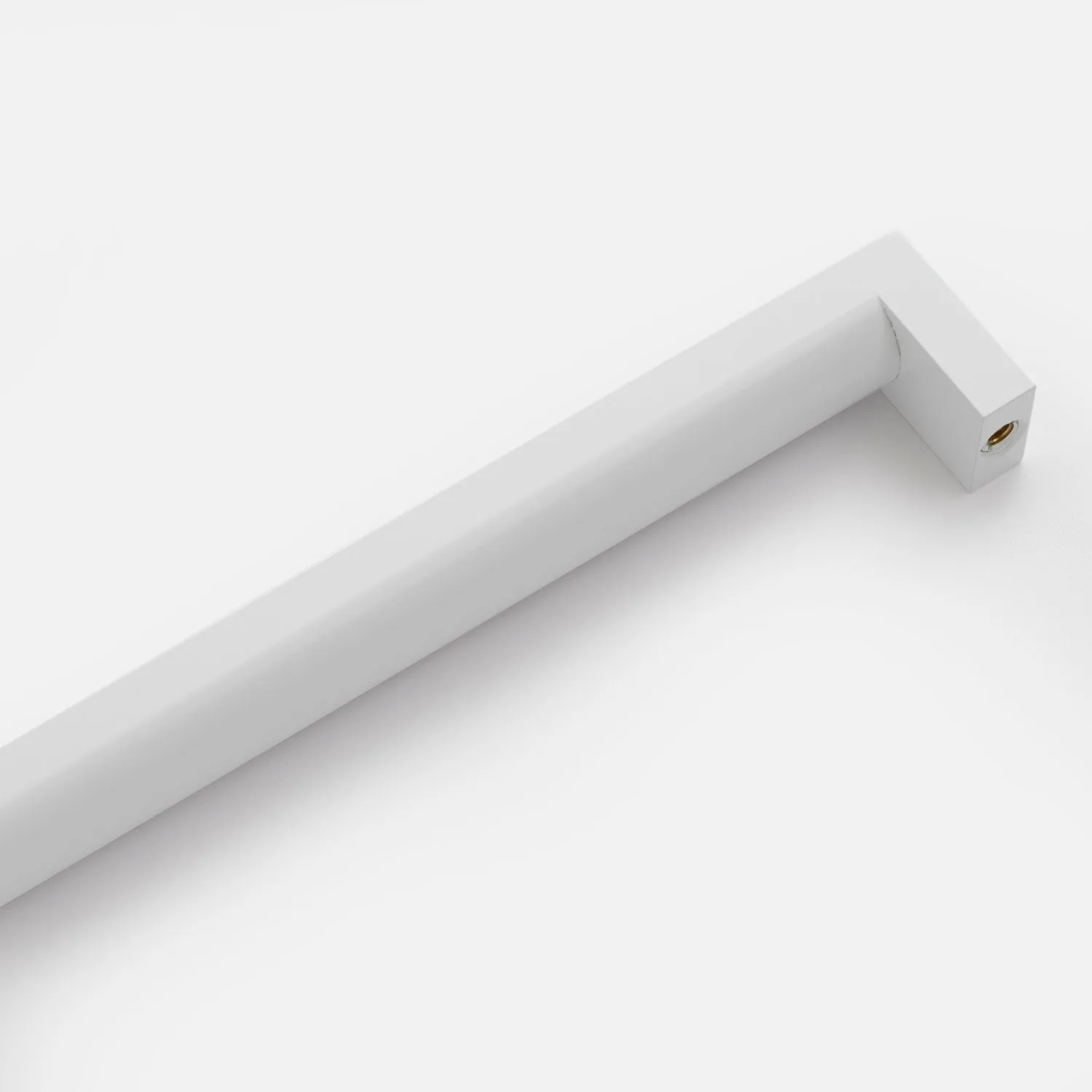 Edgecliff Appliance Pull