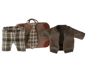 Jacket, Pants & Tie in Suitcase, Mouse - Grandpa