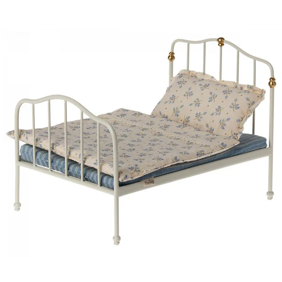 Maileg Mouse Bed, Off White