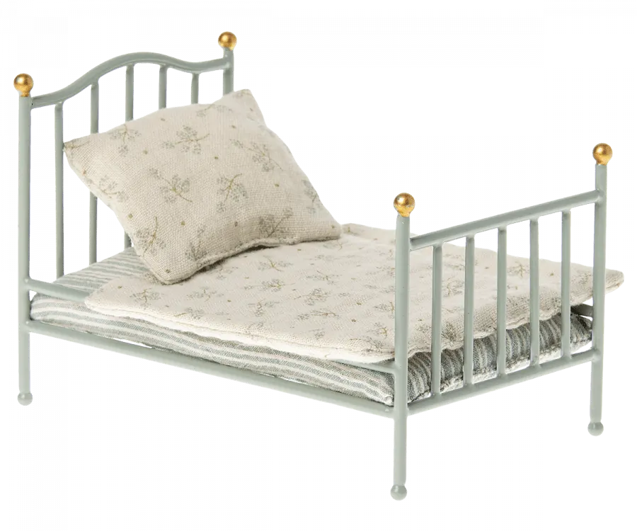 Mouse Vintage Bed - Mint