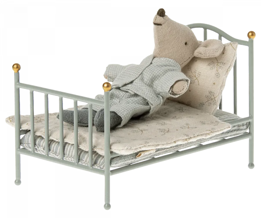 Mouse Vintage Bed - Mint