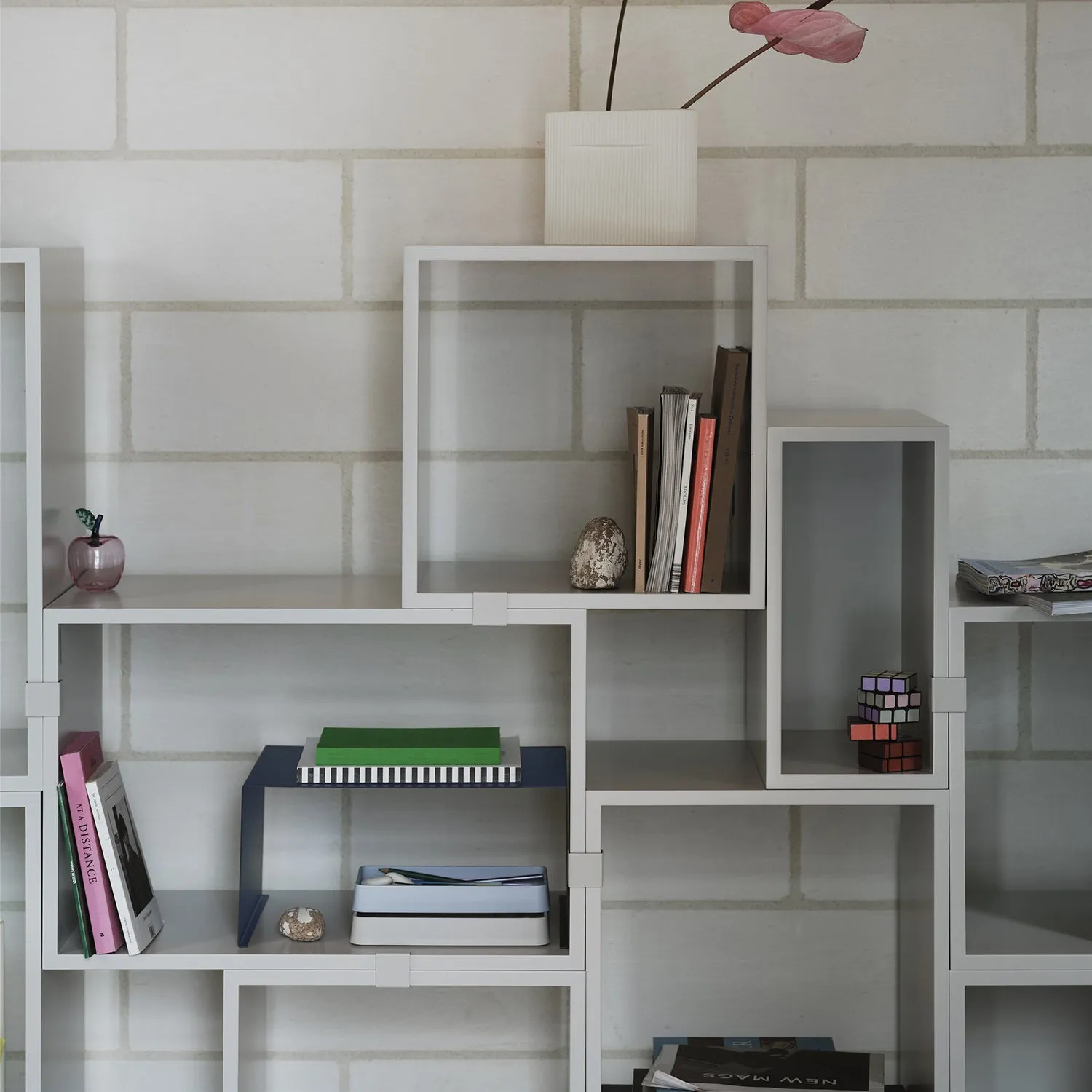 muuto | stacked storage system | module with backboard | small grey