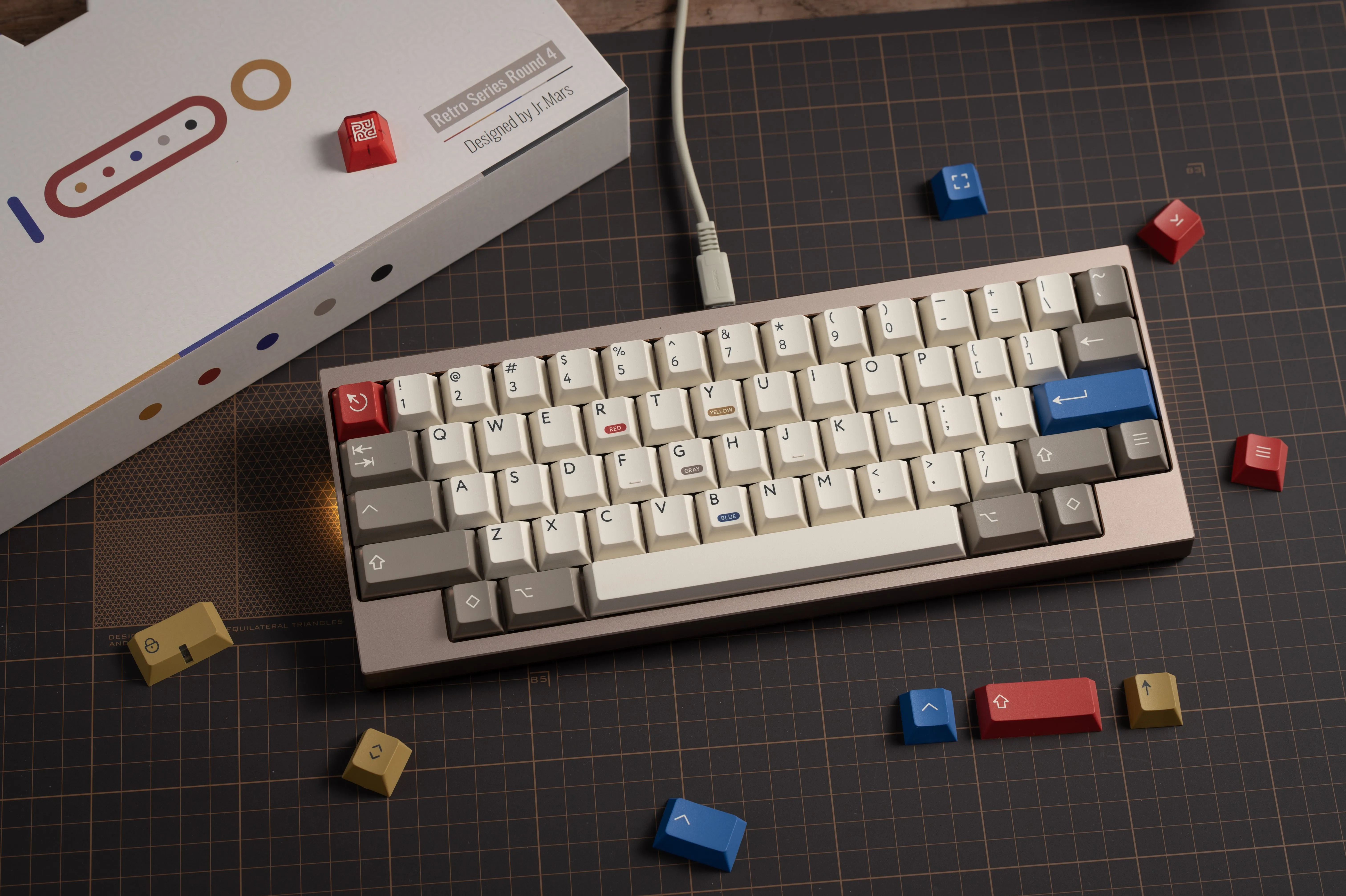 PBTfans Retro 100 Keycap Set