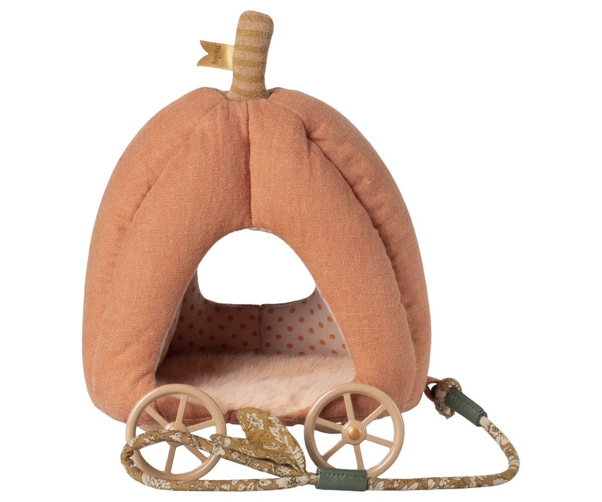 Pumpkin Carriage, Mouse