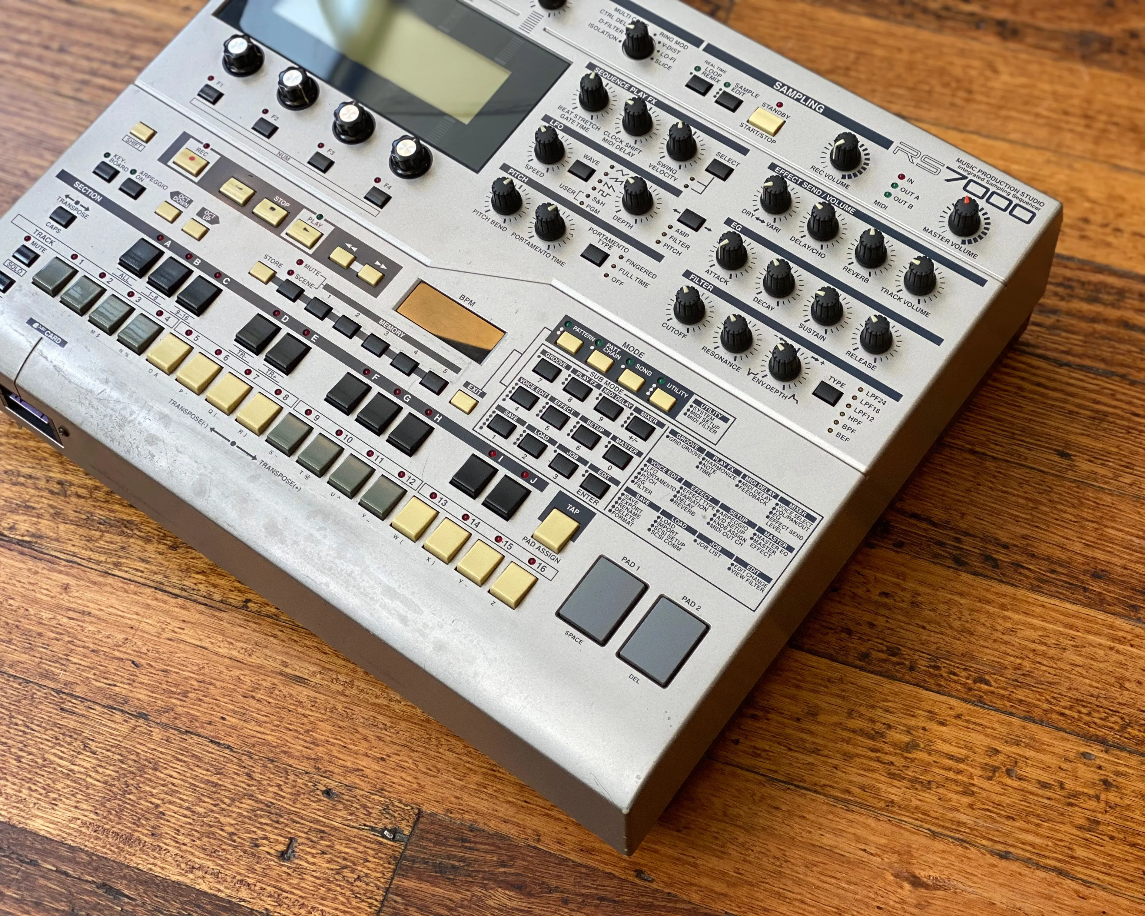 YAMAHA RS-7000 Workstation/Sampler w/Upgraded Outs