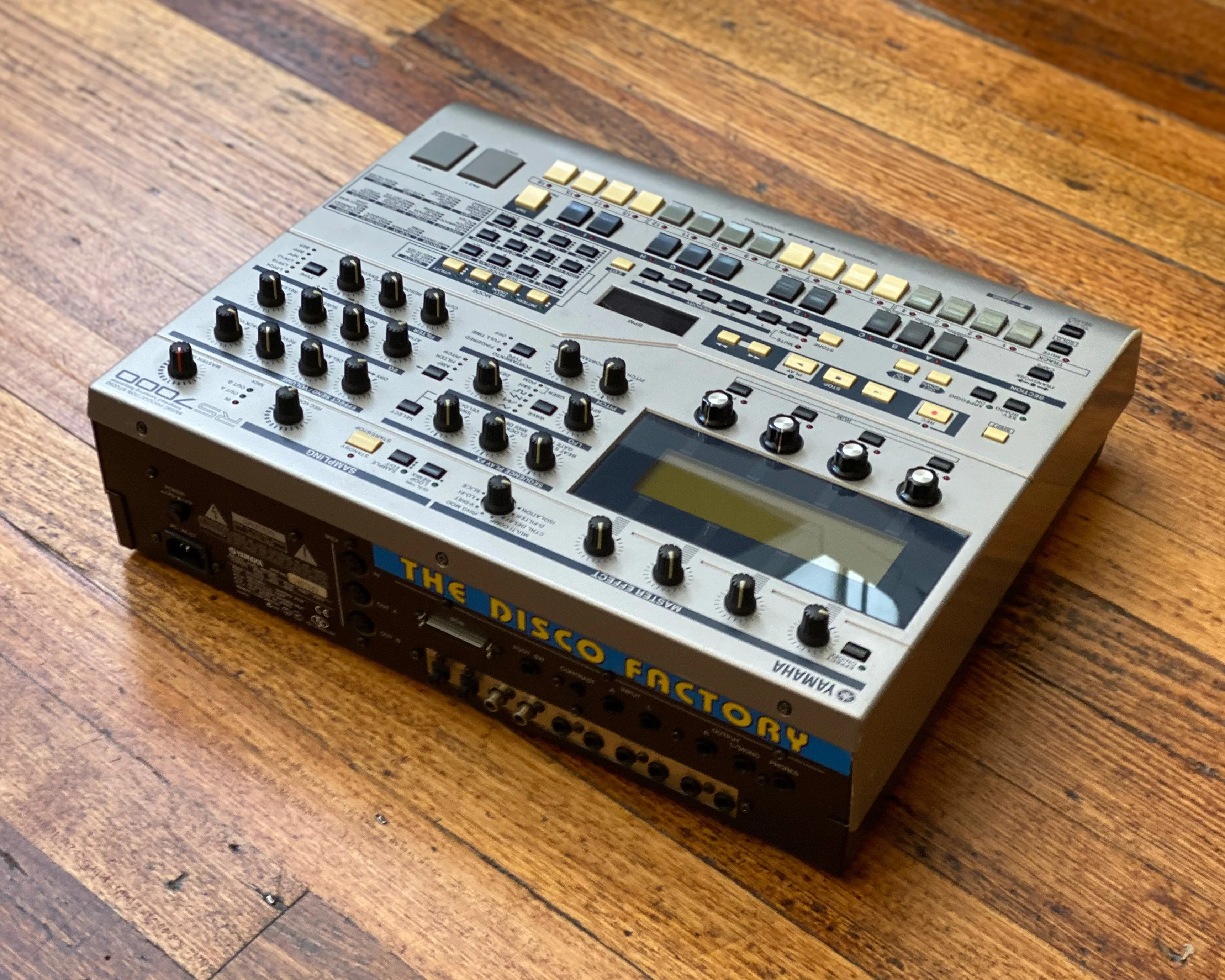 YAMAHA RS-7000 Workstation/Sampler w/Upgraded Outs